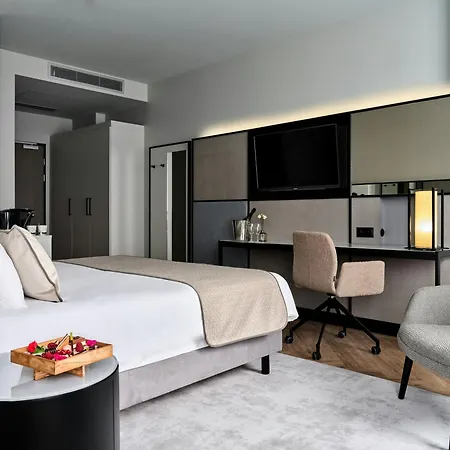Leonardo Royal Hotel Warsaw-3